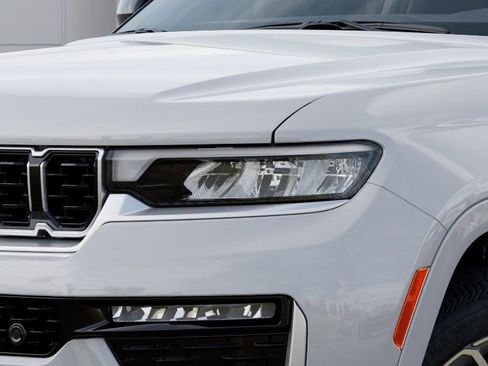 New 2026 Jeep Grand Cherokee L Summit AWD/4WD image 10