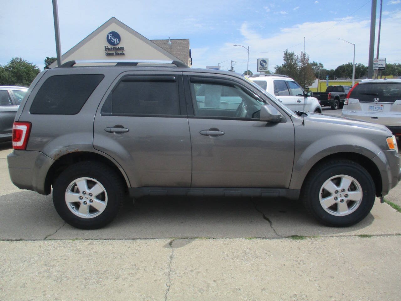 Used 2012 Ford Escape Limited AWD/4WD image 8