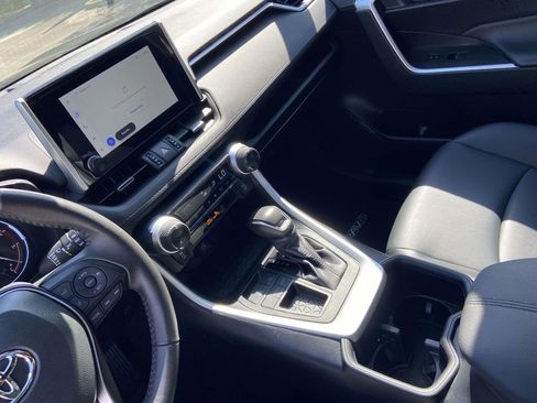 Used 2024 Toyota RAV4 XLE Premium image 29