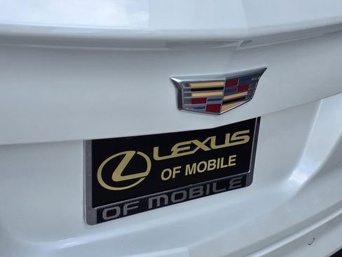 Used 2025 Cadillac XT4 Premium Luxury FWD image 38