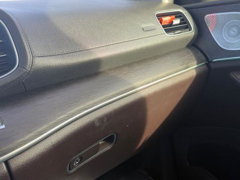 Used 2020 Mercedes-Benz GLS 450 4MATIC image 28