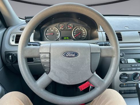 Used 2006 Ford Five Hundred SE FWD image 14