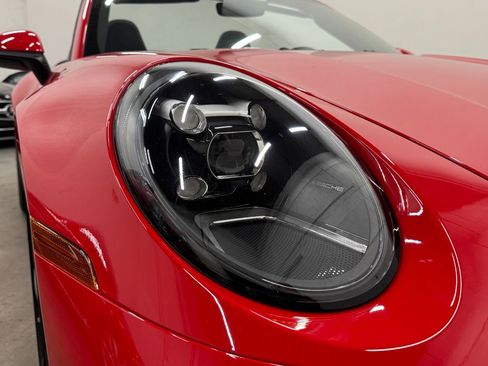 Used 2022 Porsche 911 Carrera image 6