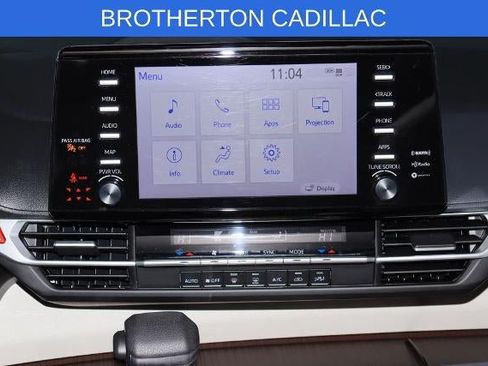 Used 2024 Toyota Sienna LE AWD/4WD image 21