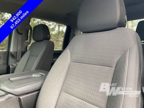 Used 2022 GMC Sierra 2500 SLE w/ SLE Value Package; image 11