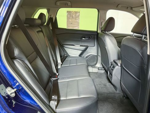 Certified 2024 Nissan Rogue SL image 32