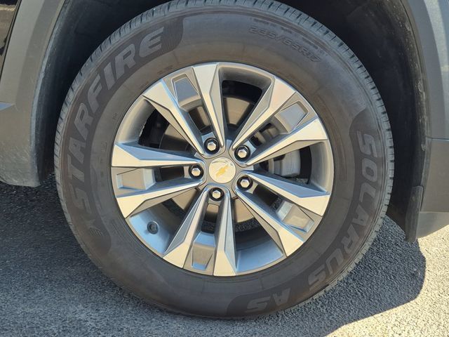 Used 2025 Chevrolet Equinox LT w/ Convenience Package II FWD image 5