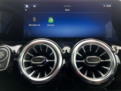 Certified 2025 Mercedes-Benz GLA 250 4MATIC image 31