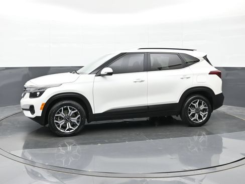 Used 2022 Kia Seltos EX AWD/4WD image 9