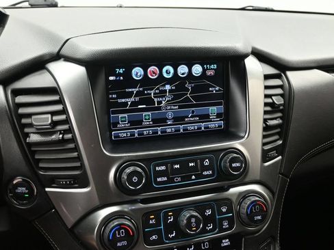Used 2018 Chevrolet Suburban LT AWD/4WD image 17