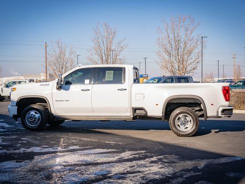 Used 2022 Chevrolet Silverado 3500 High Country image 10