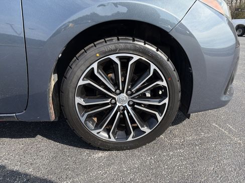 Used 2015 Toyota Corolla S image 12