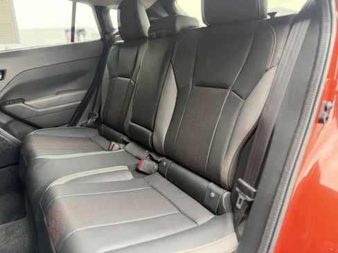 Used 2024 Subaru Crosstrek 2.5i Limited w/ Crosstrek Mirror Package image 15