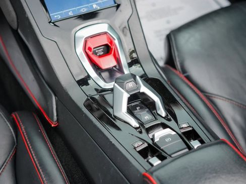 Used 2020 Lamborghini Huracan EVO RWD image 15