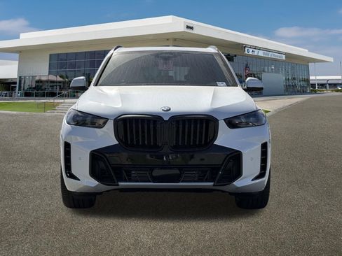 New 2026 BMW X5 xDrive40i image 3