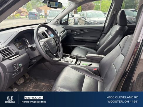 Used 2017 Honda Pilot Touring image 15