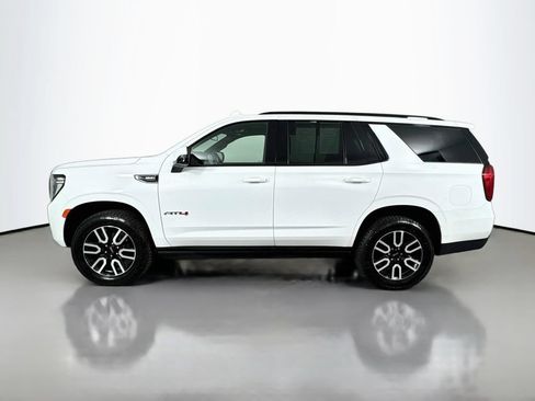 Used 2021 GMC Yukon AT4 w/ AT4 Premium Package AWD/4WD image 8