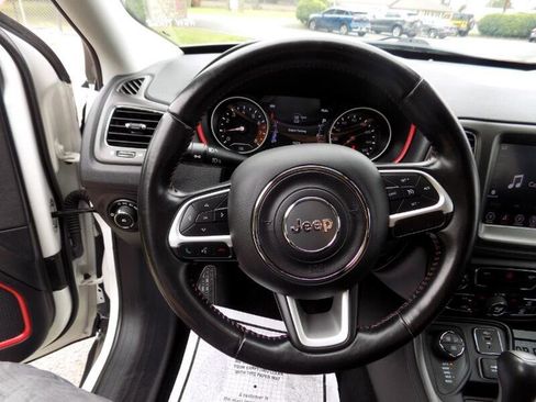 Used 2020 Jeep Compass Trailhawk image 25