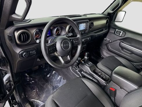 Used 2018 Jeep Wrangler Sport image 19