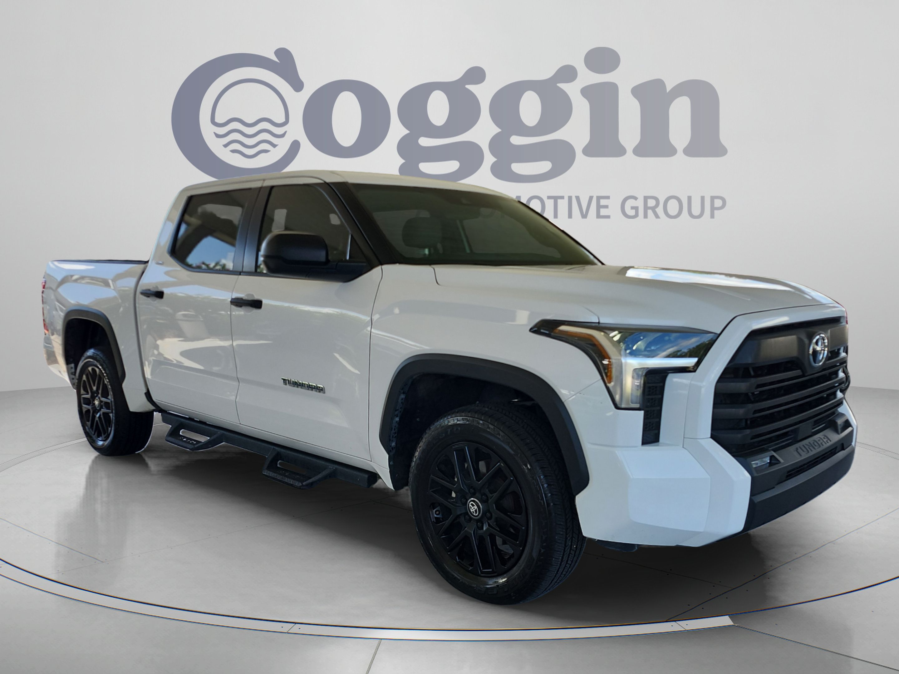 Used 2025 Toyota Tundra SR5 AWD/4WD image 7