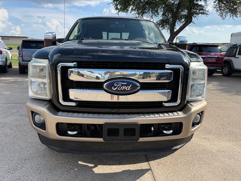 Used 2013 Ford F250 King Ranch w/ King Ranch w/Chrome Pkg AWD/4WD image 2