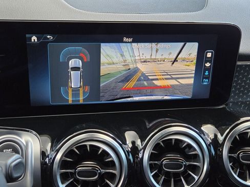 Certified 2024 Mercedes-Benz GLB 250 image 31