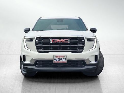 Used 2026 GMC Acadia Elevation FWD image 2