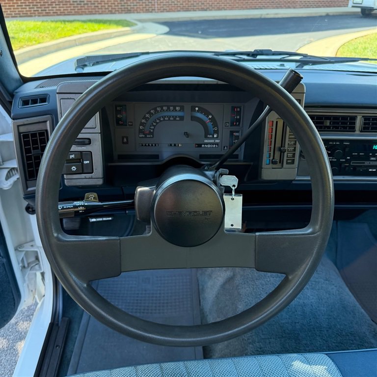 Used 1991 Chevrolet S10 Pickup 2WD Regular Cab image 16