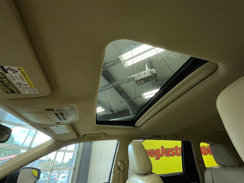 Used 2015 Toyota Highlander XLE FWD image 14