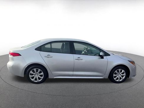 Used 2025 Toyota Corolla LE image 14