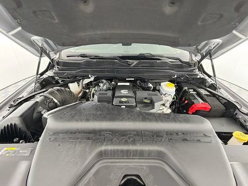 Used 2024 RAM 2500 Laramie w/ Safety Group AWD/4WD image 30