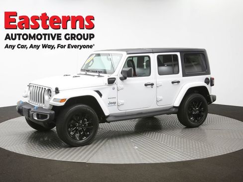 Used 2023 Jeep Wrangler Unlimited Sahara AWD/4WD image 61