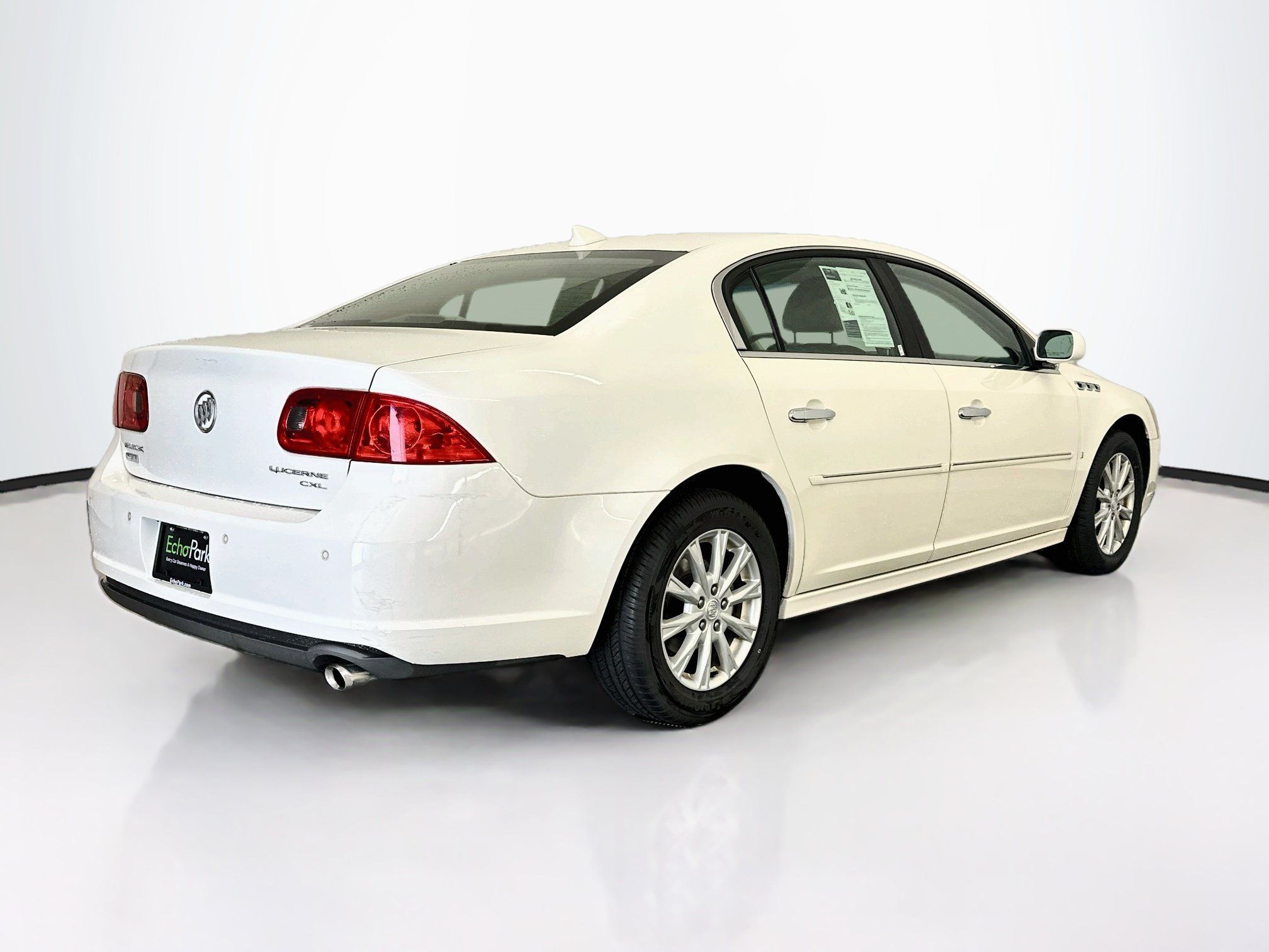 Used 2010 Buick Lucerne CXL w/ Driver Confidence Package FWD image 9
