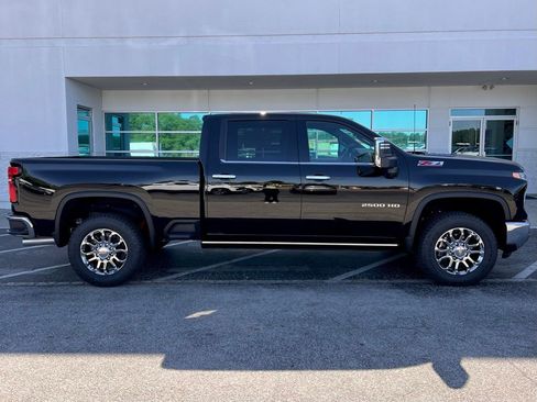 New 2026 Chevrolet Silverado 2500 LTZ w/ LTZ Convenience Package AWD/4WD image 3