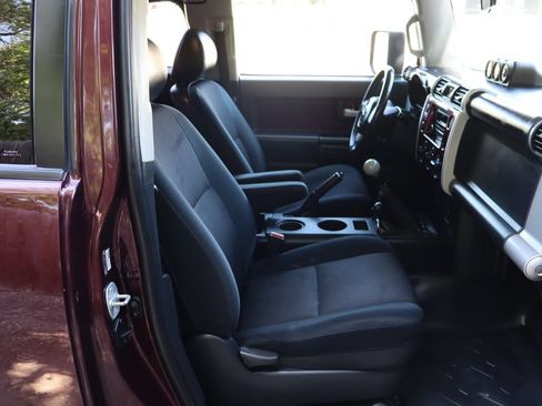 Used 2007 Toyota FJ Cruiser 4WD image 22