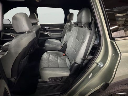 Used 2024 Kia Telluride EX X-Line image 29
