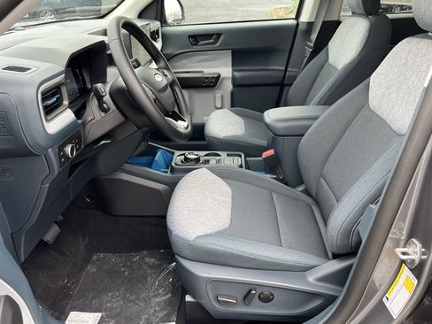 New 2025 Ford Maverick XLT w/ XLT Luxury Package image 9