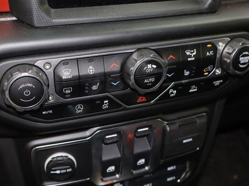 Used 2023 Jeep Wrangler Rubicon w/ Dual Door Group (Lowers Only) AWD/4WD image 21