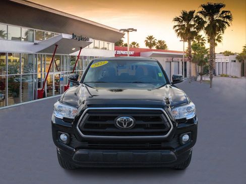 Used 2022 Toyota Tacoma SR5 w/ Technology Package RWD image 8