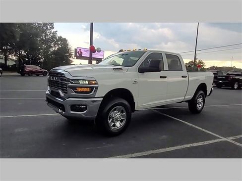 New 2026 RAM 2500 Tradesman w/ Chrome Appearance Group image 20