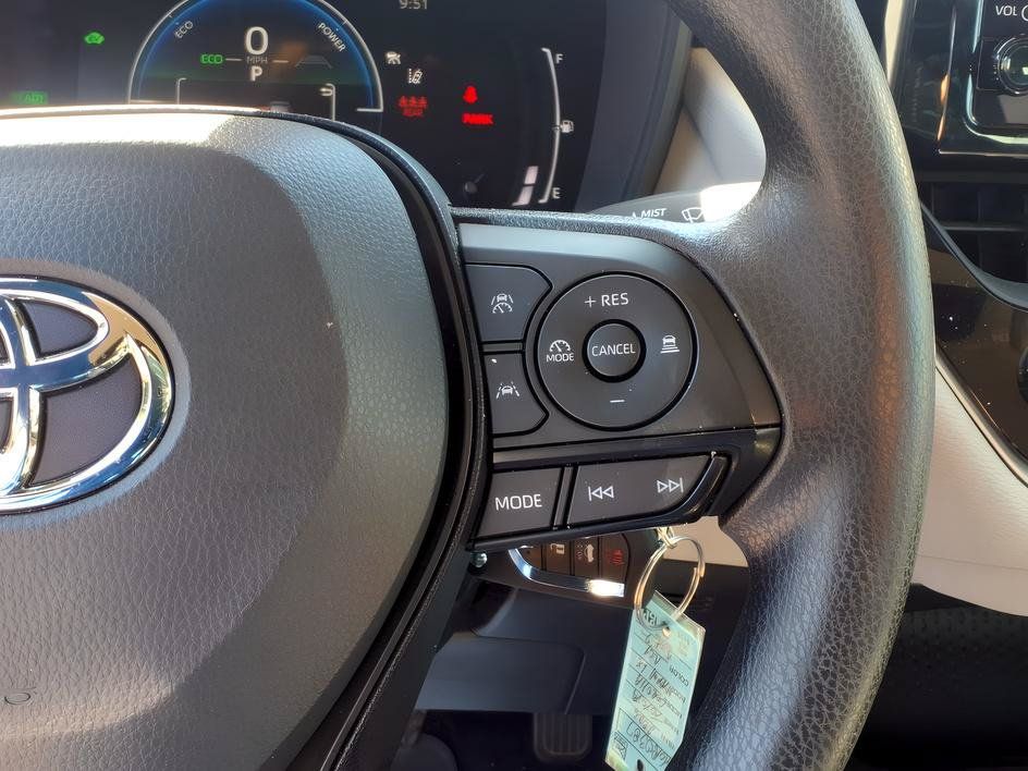 Certified 2026 Toyota Corolla LE FWD image 22
