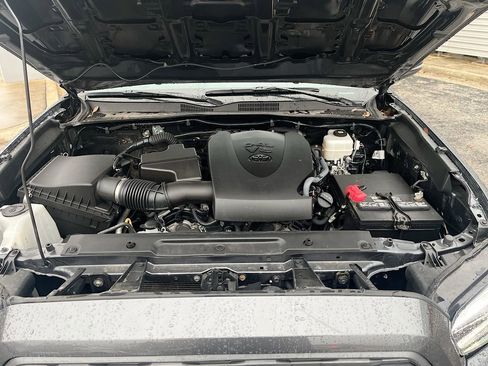 Used 2023 Toyota Tacoma TRD Off-Road w/ Black Out Package (TMS) image 27