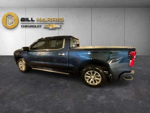 Used 2022 Chevrolet Silverado 1500 High Country w/ Z71 Off-Road Package AWD/4WD image 13