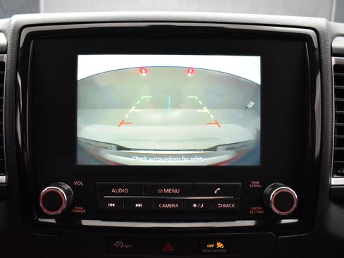 Used 2023 Nissan Frontier SV image 29