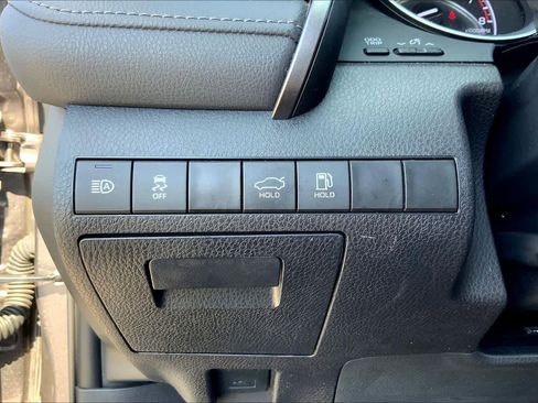 Certified 2023 Toyota Camry LE image 32