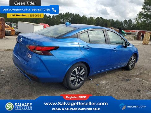 Used 2021 Nissan Versa SV FWD image 4