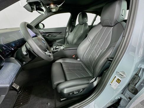 Used 2025 BMW 530i w/ M Sport Package image 21