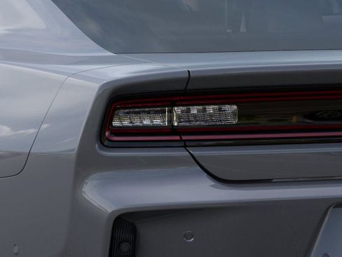 New 2025 Dodge Charger Daytona R/T w/ Sun & Sound Package AWD/4WD image 9