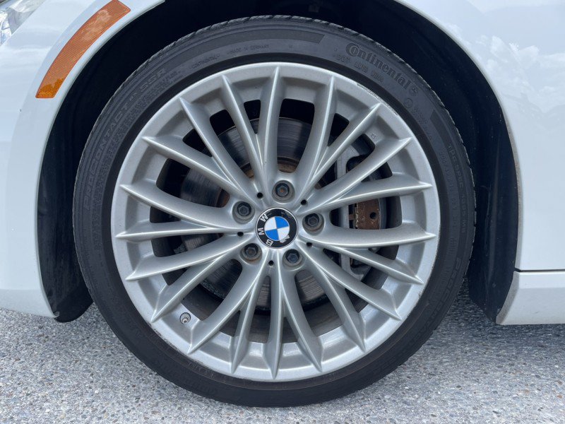 Used 2011 BMW 335i Convertible RWD image 23