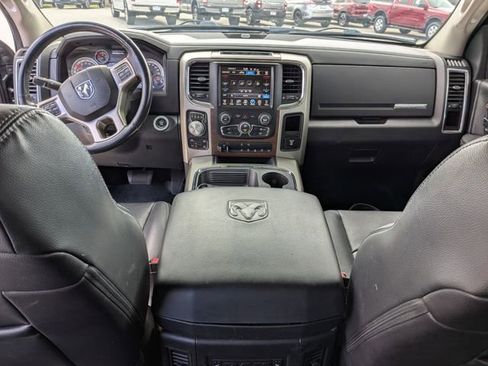 Used 2016 RAM 1500 Laramie w/ Convenience Group AWD/4WD image 4